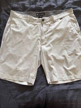 Travis Mathew Men's Performance Hybrid Shorts